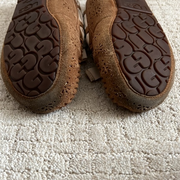 Ugg moccasins - Picture 6 of 6